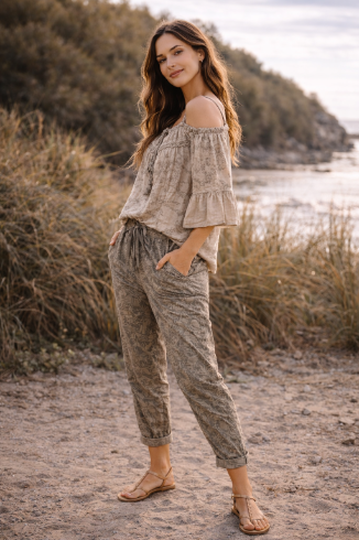 Abstract Botanical Print Stretch Pants