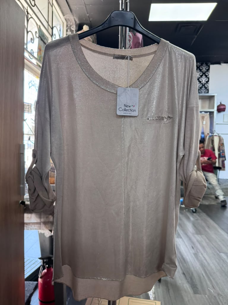 68565 Shimmer Pocket Top