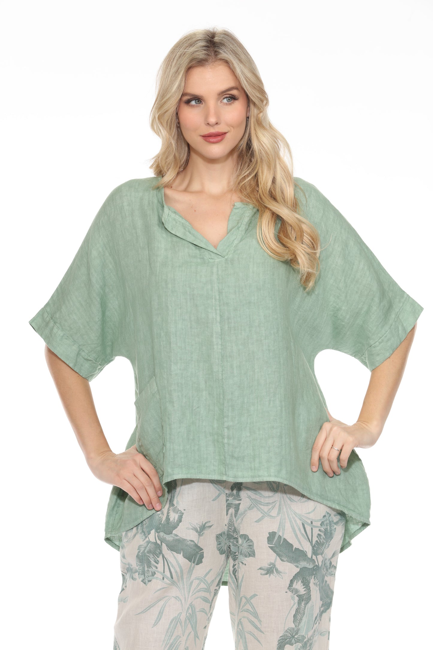 Linen V-Neck Pocket Top