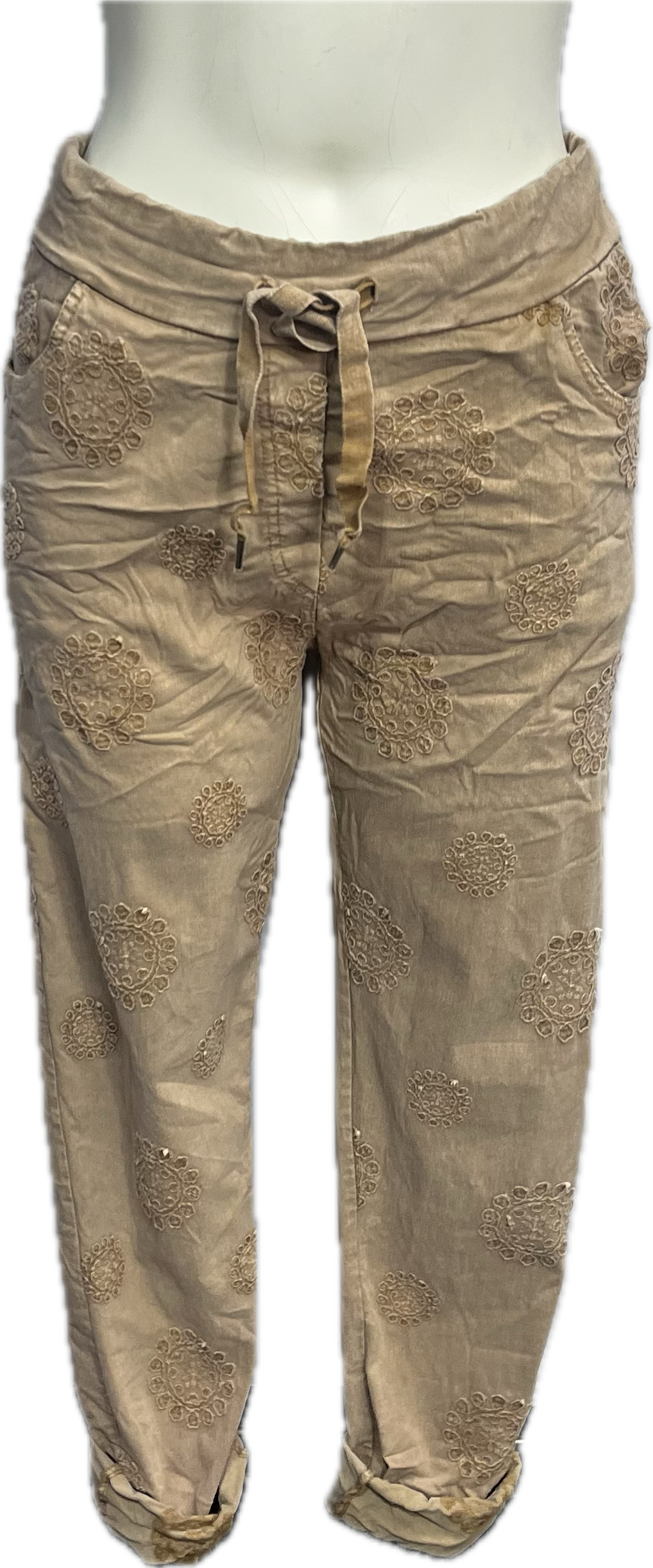 Embroidered Stretched Pants