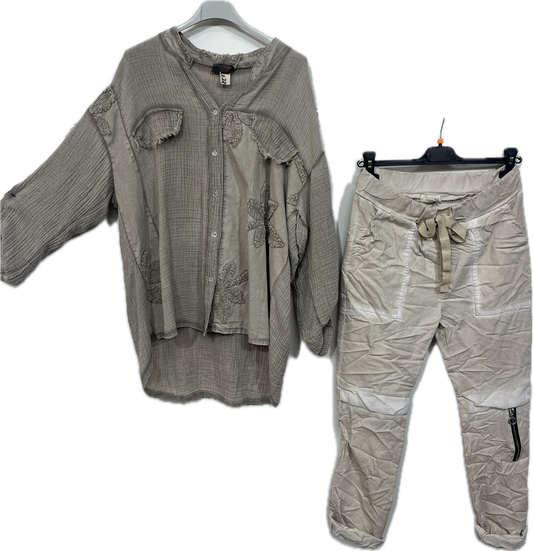 Floral Embroidery Top