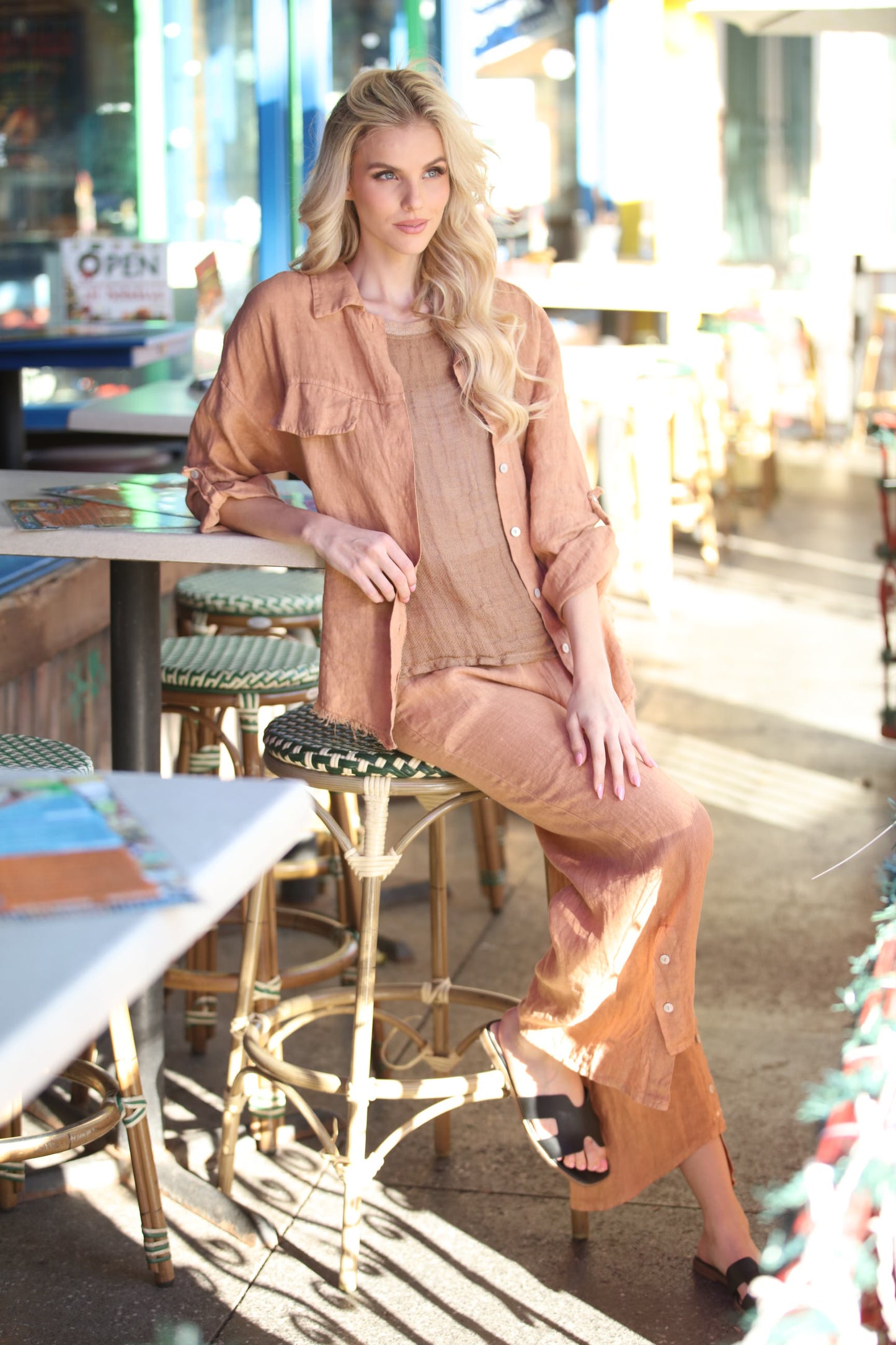 Linen Ankle-Slit Button Pants