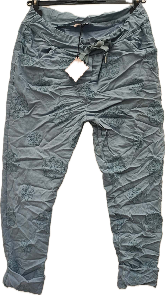 Floral Embroidery Stretch Pant