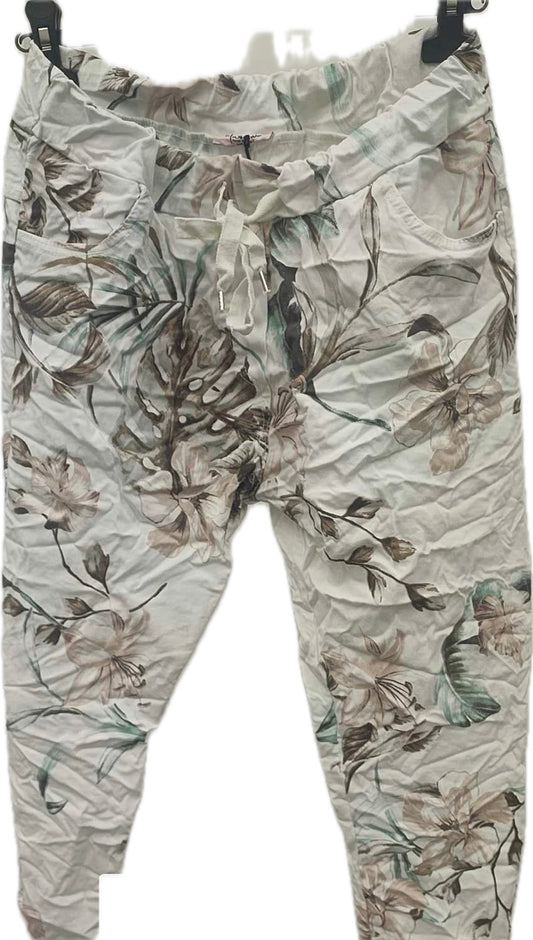 Vintage Floral Stretch Pants