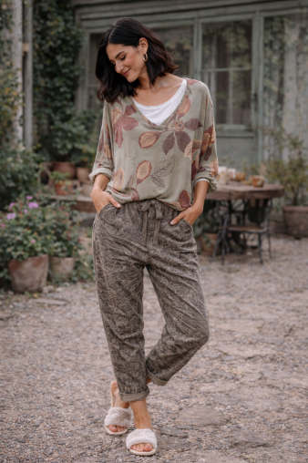 Abstract Botanical Print Stretch Pants