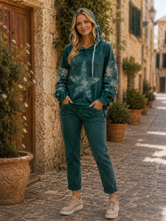 Star Patch Hooded Top