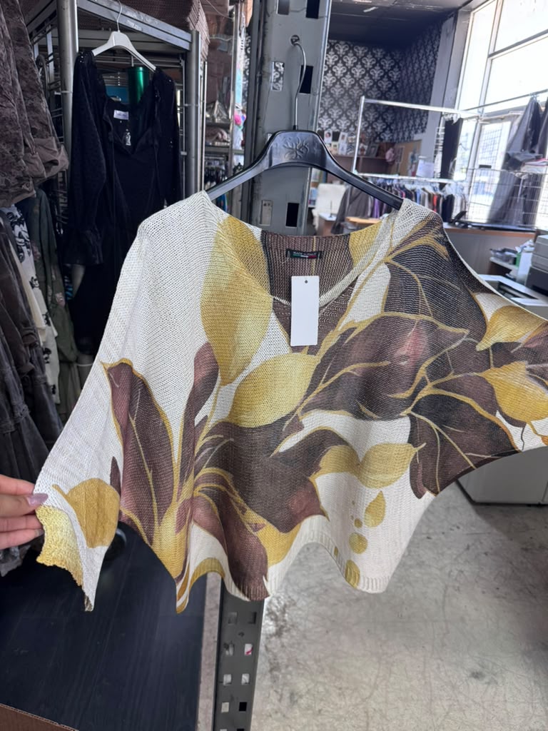 15150 Botanical Print Top